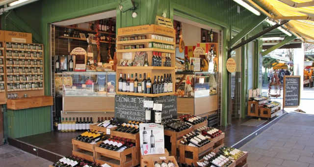 Una Comercial Sistema para pequenas empresas Una Comercial Sistema para pequenas empresas